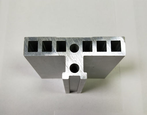 Commande numérique par ordinateur argentée de anodisation de finition de moulin usinant des profils en aluminium expulsés